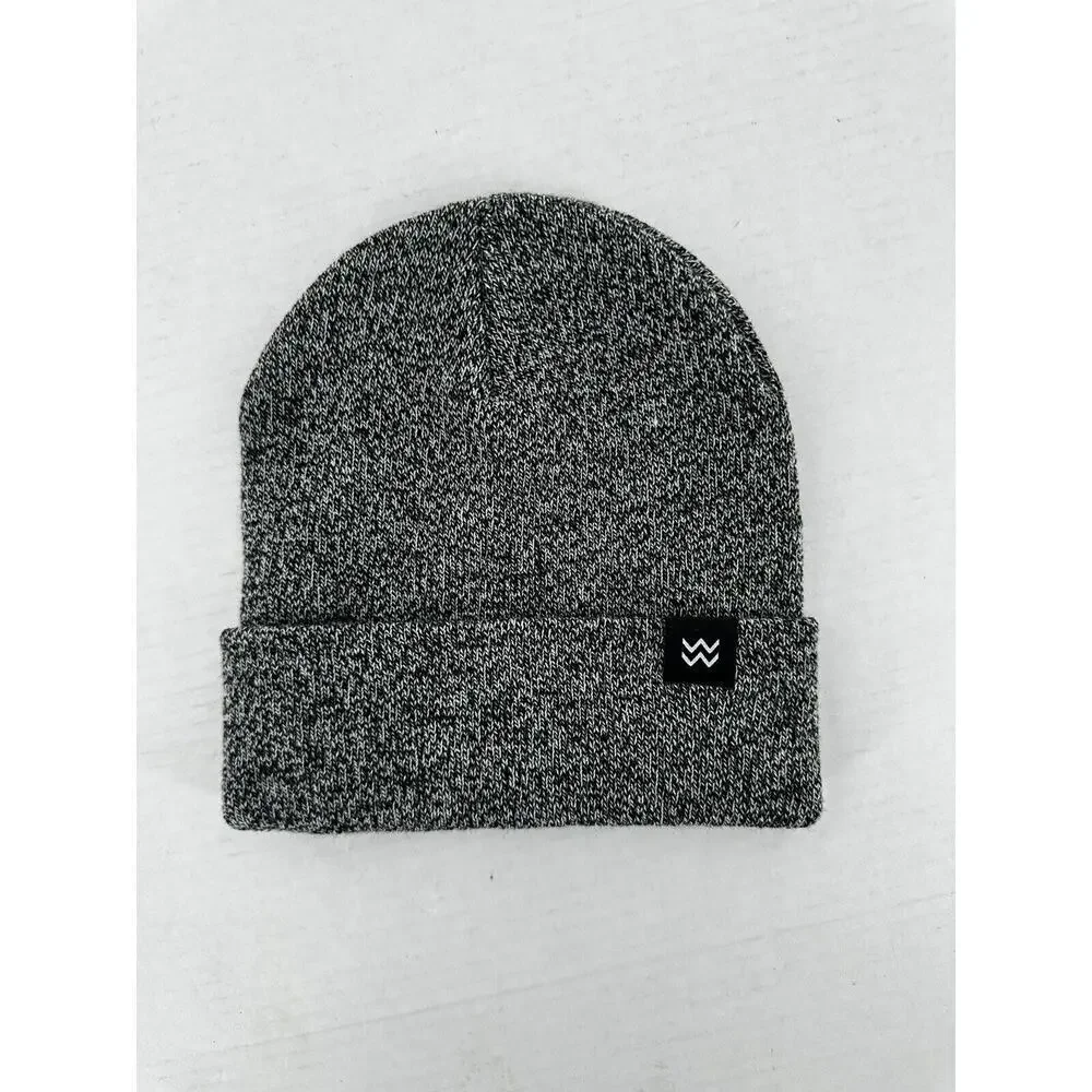 Wren Men’s Hat Beanie Marked Yarn Grey One Size Double Layer 12 Gauge Knit New​